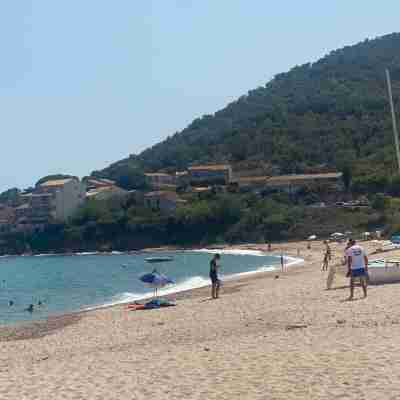 Jolie T2 bord de mer (corse du sud) Fitness & Recreational Facilities