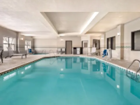 Country Inn & Suites by Radisson, St. Cloud East, MN Hotels in St. Cloud