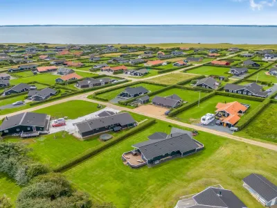 "Lucio" - 350m to the Inlet Hotels near Ejsingholm Strand