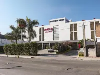 Diverxo Hotel & Villas Các khách sạn ở Tuxtla Gutierrez
