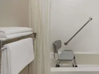 Super 8 by Wyndham Madison South