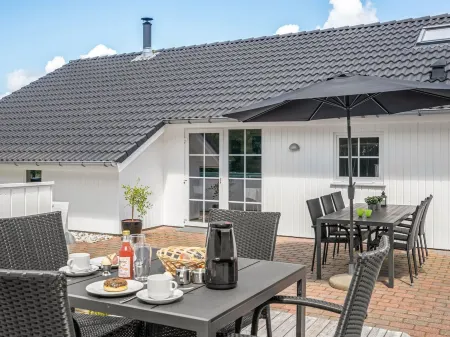 "Munder" - 1.2km to the Fjord Отели в г. Hemmet