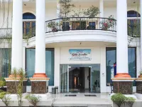 RedDoorz Plus Syariah Near Simpang Rimbo Jambi Hotels in Rawa Sari