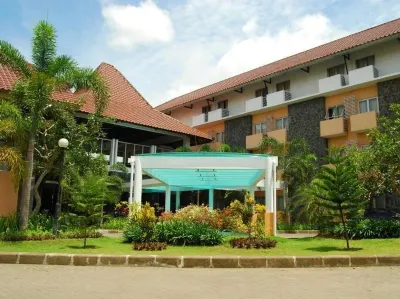 University Hotel Hotels in Depok