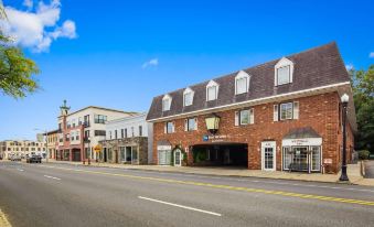 The Westfield Inn, BW Signature Collection