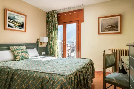 Hotel Sant Jordi by Alegria Отели в г. Sant Julia de Loria