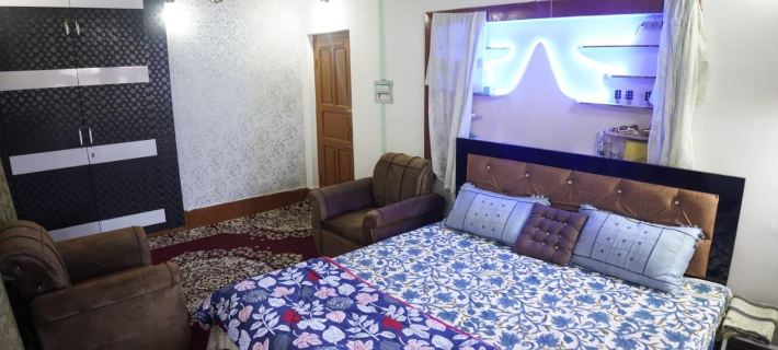 Wani Guest House Hotels in Baramulla