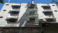 Hotel SK Guest House Отели рядом с достопримечательностью «Марина Бич»