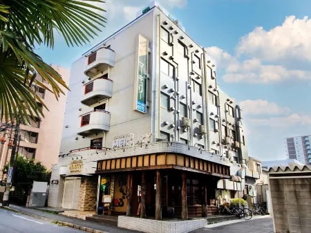 Business Hotel Mercury Royal Inn Group Отели рядом со станцией Akitsu Railway Station