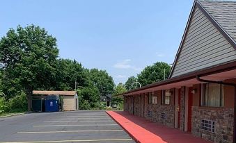 Super 8 by Wyndham Youngstown/Girard