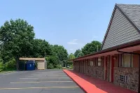Super 8 by Wyndham Youngstown/Girard Hotels in Youngstown