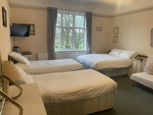 Emerald Residence Hotels in Escrick