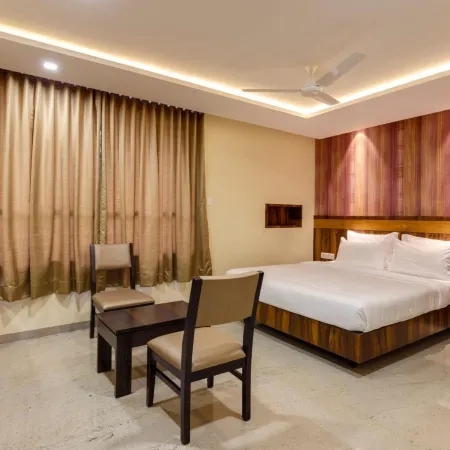 Hotel Silver Oak Near Ambabai Temple Kolhapur