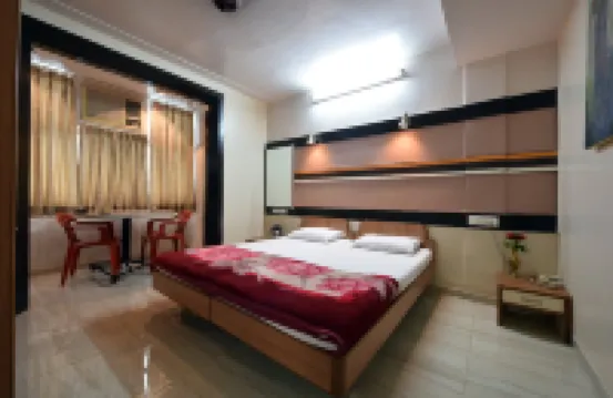 Hotel Stayvel Hotels near Dharavi