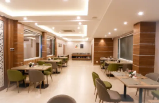 Hotel Sharda Residency