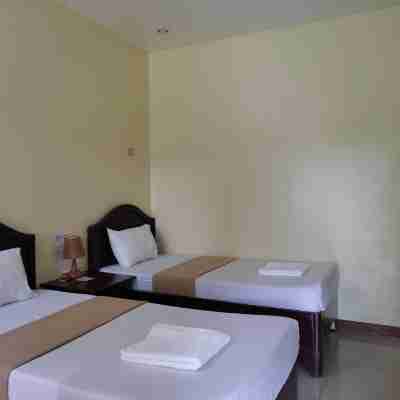 S & R Bed and Breakfast Rooms