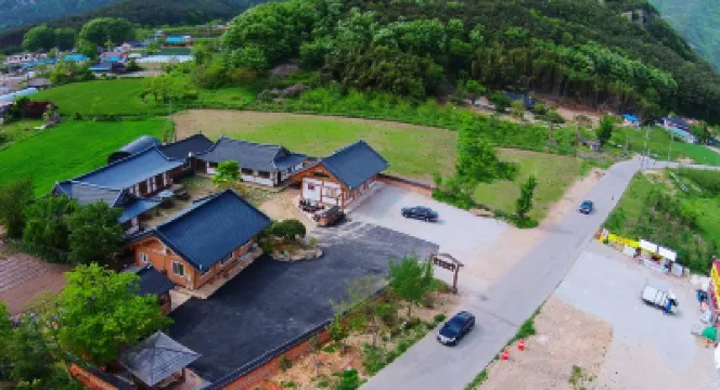 부안 나비의꿈한옥펜션 내소사 주변 호텔