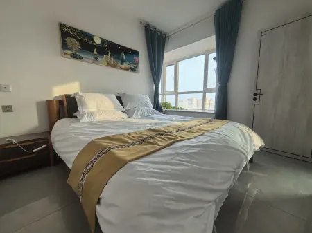 Sea of Flowers Homestay (Wenchang Road) Отели рядом с достопримечательностью «Линьшай Хуэй автономная префектура дорожного транспорта Восточно-Сингапурского автономного округа»