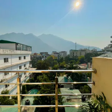 Wanna Stay Rishikesh