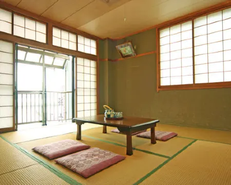 民宿 孫六 小浜のホテル