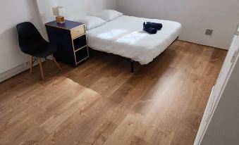 Authentic Toulousain - T4 Chalets - Hypercentre - Near Train Station