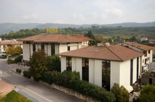 Kona Hotel Verona