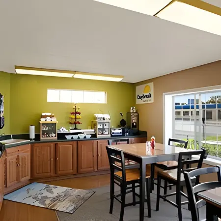 Days Inn by Wyndham Pierre