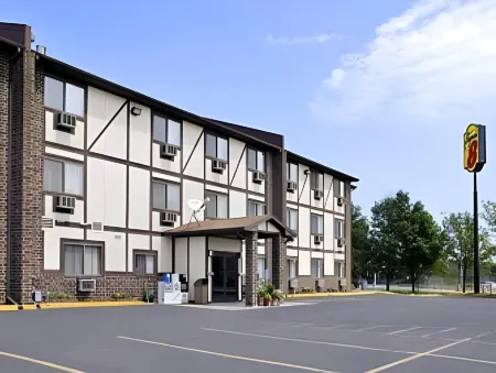 Boarders Inn & Suites by Cobblestone Hotels Waterloo Cedar Falls