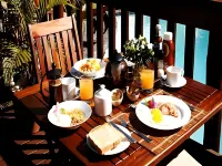 La Lechere Guest House - Breakfast