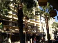 Le Richelieu Hotels in Oms