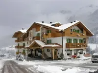 Latemar - Hotel Suites Spa Hotels in Soraga