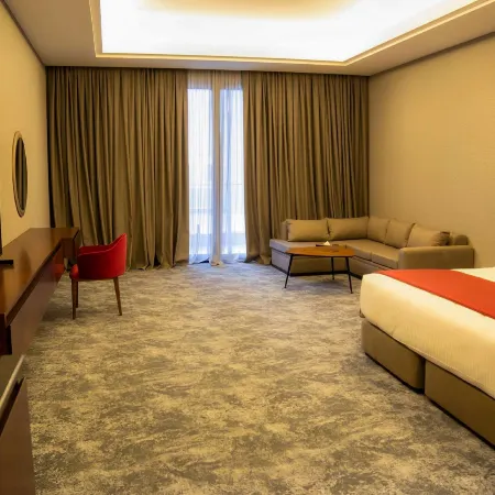 Ramada Hotel & Suites by Wyndham Erbil 32 Park