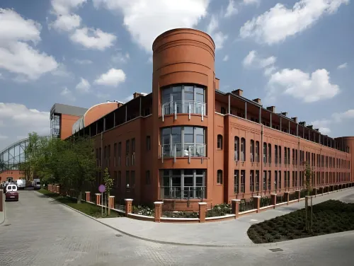 City Park Hotel & Residence