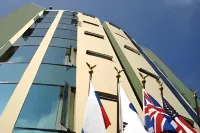 Embajadores Hotel Отели в г. Мирафлорес