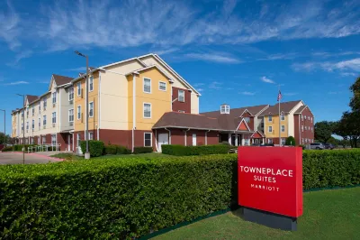 TownePlace Suites Fort Worth Southwest/Tcu Area Hôtels à proximité de : Stade Amon Carter