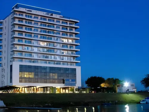 Puerto Amarras Hotel & Suites - 3-stjärniga