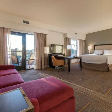 Hampton Inn & Suites by Hilton Phoenix Tempe