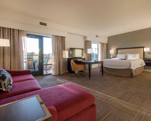 Hampton Inn & Suites by Hilton Phoenix Tempe Hotels in Tempe