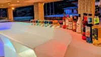 Hyper Resort Villa Shionoe Hotels in Mima
