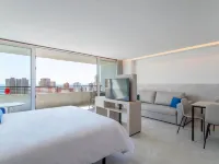 Halley Hotel & Apartments Affiliated by Meliá ベニドルムのホテル
