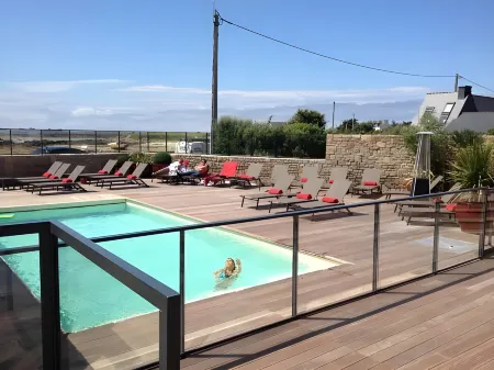 Logis le Castel AC'h Отели в г. Плугерно