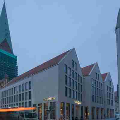 Motel One Lübeck Hotel Exterior