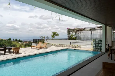 Jaden Hill Mountain City View Villa 8 Bedrooms with a Private Heated Swimming Pool and a Movie Room Hotels near Camping Ground Tebing Keraton