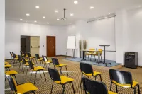 โรงแรมบีแอนด์บี คูเนโอ คริสตัล