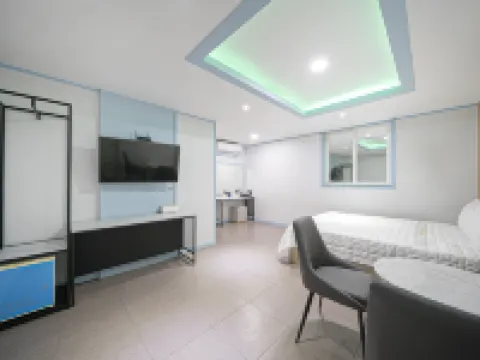 Uljin Ace Hotels in Uljin-gun