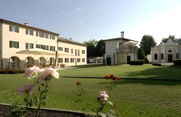 託德里尼別墅酒店