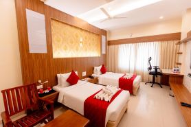 Hotel Dsf Grand Plaza