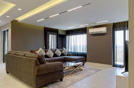 VESTA - Luxury Nile View APT - 2BR - Maadi (III) Отели рядом с достопримечательностью «Церковь Святой Марии»