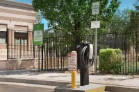 Element Denver Park Meadows - parking