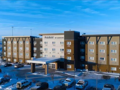 Fairfield Inn & Suites Milwaukee Downtown Hotels near Great Lakes Distillery